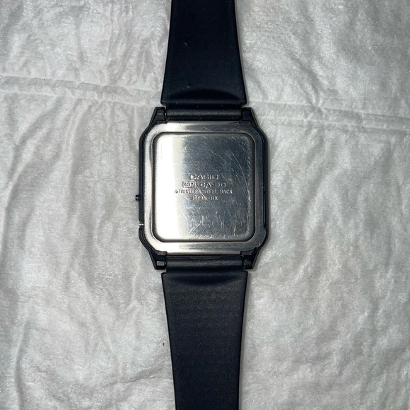 Vintage Casio CA-50 Digital Men's 8-Digit Calculator Dual Time Watch Japan - Picture 9 of 13